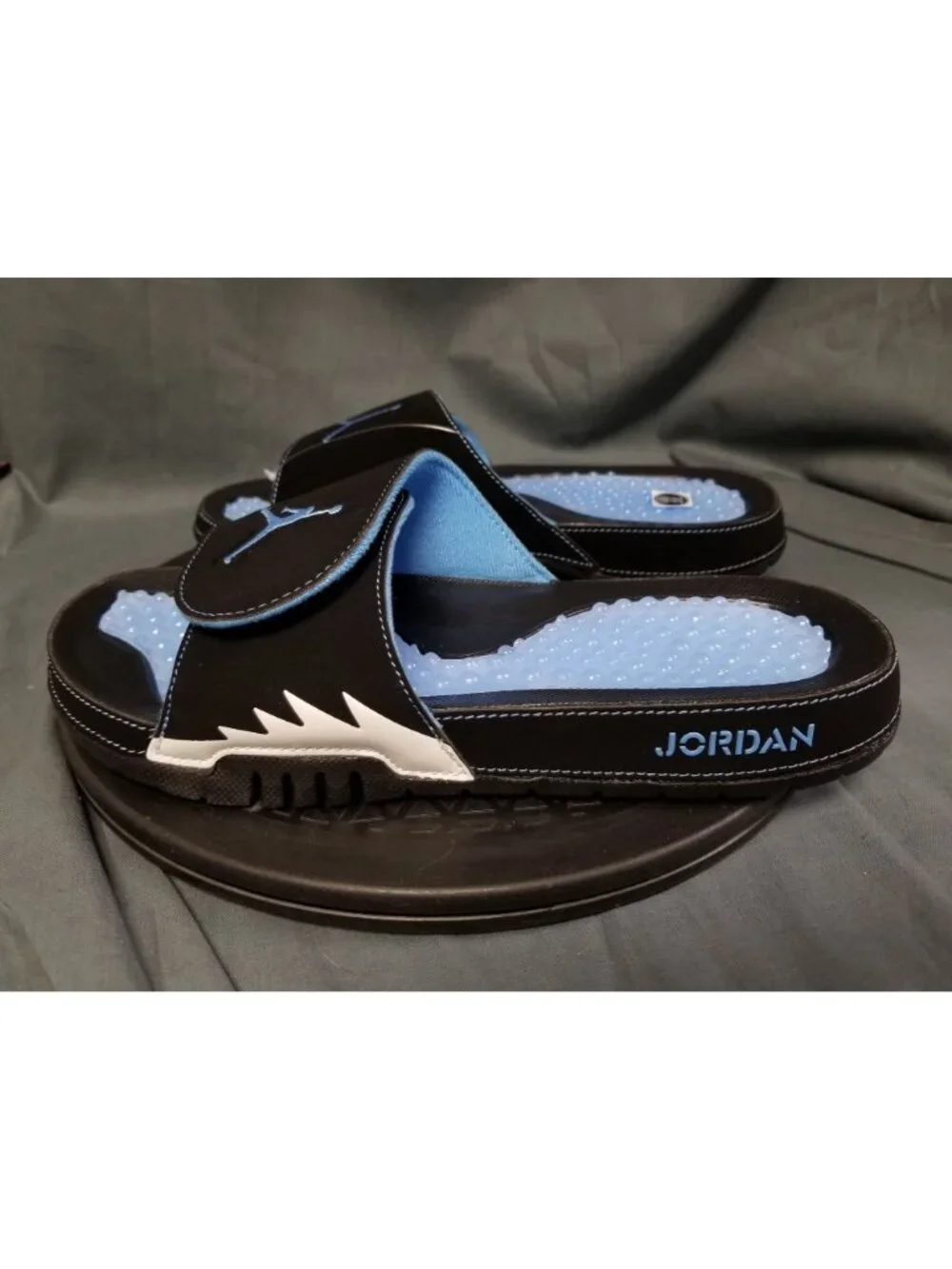 Jordan Hydro V Retro Sandals Black/Blue/White 555501 004 Mens Size 8 NEW w/TAG